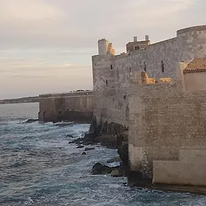  Appartamento Alle Porte Del Castello Maniace